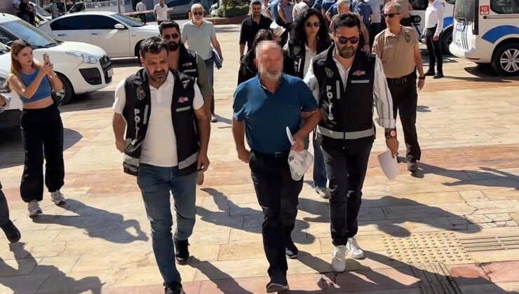 Aydın’da Rektörün “Bıçak Parası Çok Fazla” Sözlerini Kınayan Profesör Gözaltına Alındı