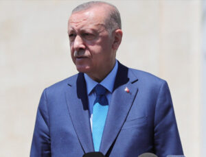 Cumhurbaşkanı Erdoğan Büyük Çamlıca Camisi’nde Cuma Namazını Kıldı Vatandaşlarla Bir Araya Geldi