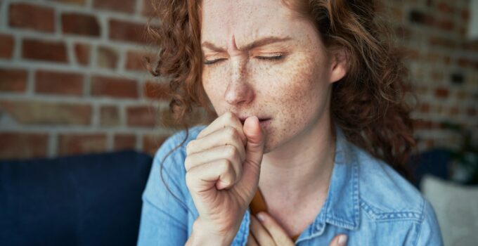Gençlerde Öksürük Kaynaklı Kaburga Kırıkları D Vitamini Eksikliği Ve Hareketsizlikle Alarm Veriyor