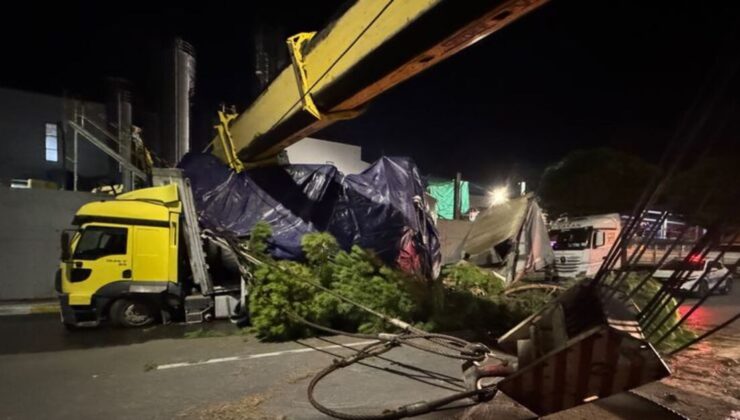 Manisa Osb’de Vinç Devrilmesi Sonucu Bir İşçi Yaralandı