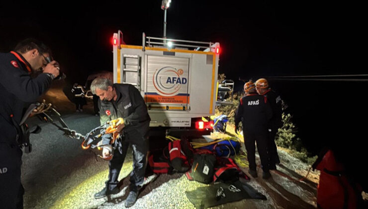 Sivas Doğanşar’da Dört Kişi Trafik Kazasında Yaşamını Yitirdi