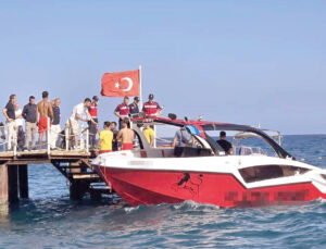 Antalya Kemerde Sürat Teknesi Kazası Rus Turistin Ölümüne Yol Açtı