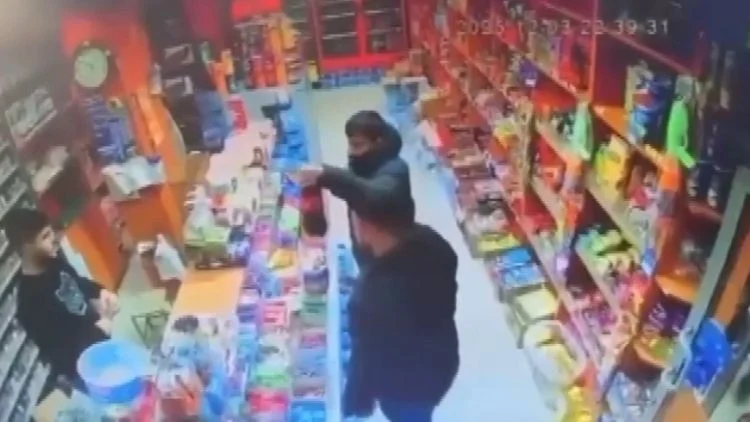 İstanbul’da Emlakçı Komisyon Anlaşmazlığı Nedeniyle Genç Bir Adamı Vurdu