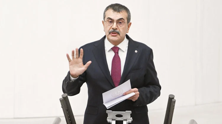 Mesleki Eğitim Merkezlerindeki Denetimlerde 23 Bin 253 İşletmenin Sözleşmesi Feshedildi