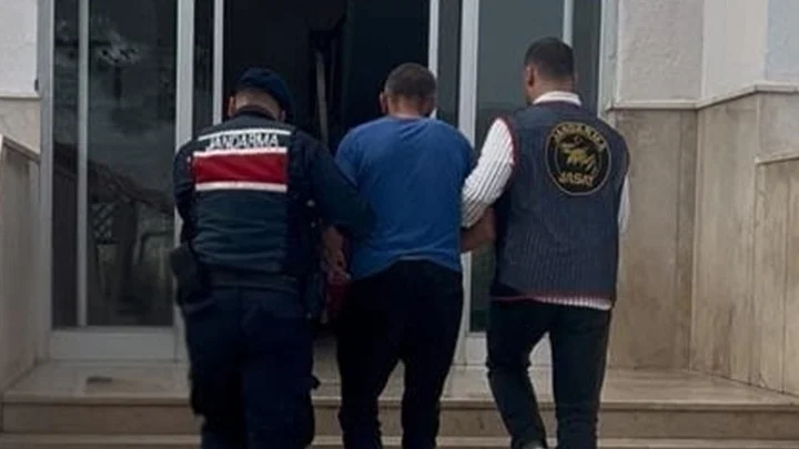 23 Yıl Hapis Cezası Olan Firari Hükümlü Adana’da Düzenlenen Operasyonla Yakalandı