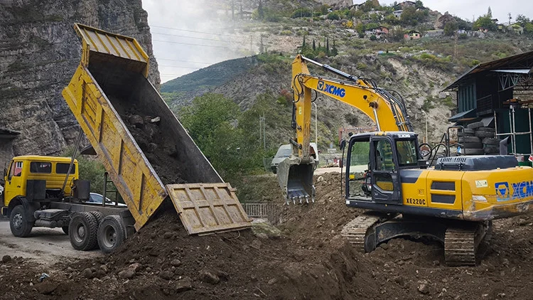 Ardanuç’ta Üç Ton Altın İddiasıyla Başlatılan Kazıda Defineye Rastlanmadı