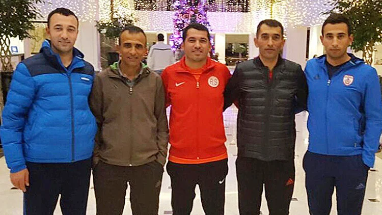 Beş Kardeş Türkiye’nin Farklı Şehirlerinde Aynı Mesleği İcra Ediyor Nadir Bir Hikaye
