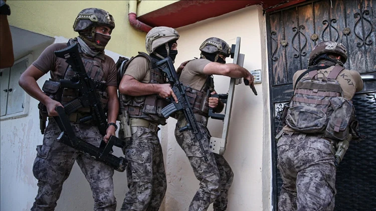 52 İlde Tefeci Ve Dolandırıcılık Örgütlerine Yönelik Operasyonlarda 179 Şüpheli Yakalandı