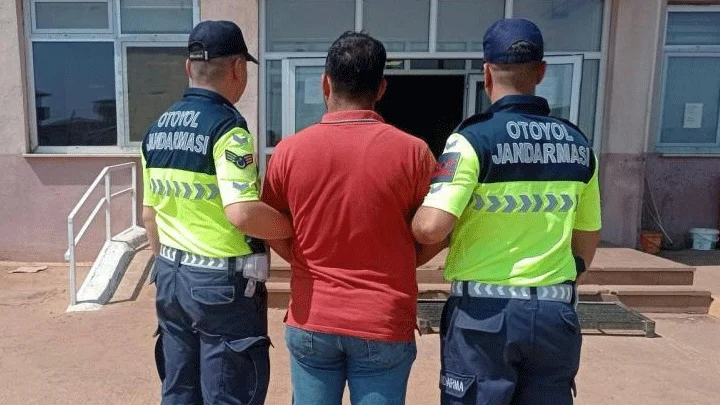 Gaziantep’te 6 Ayrı Cinsel Taciz Suçundan Aranan Hükümlü Yüz Tanıma Sistemiyle Yakalandı