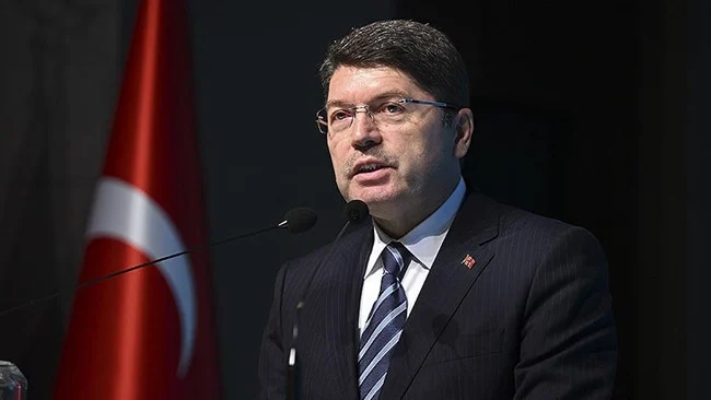 11. Yargı Paketi Kutlamalarda Silah Kullanımına 7.5 Yıla Kadar Hapis Cezası Getirdi