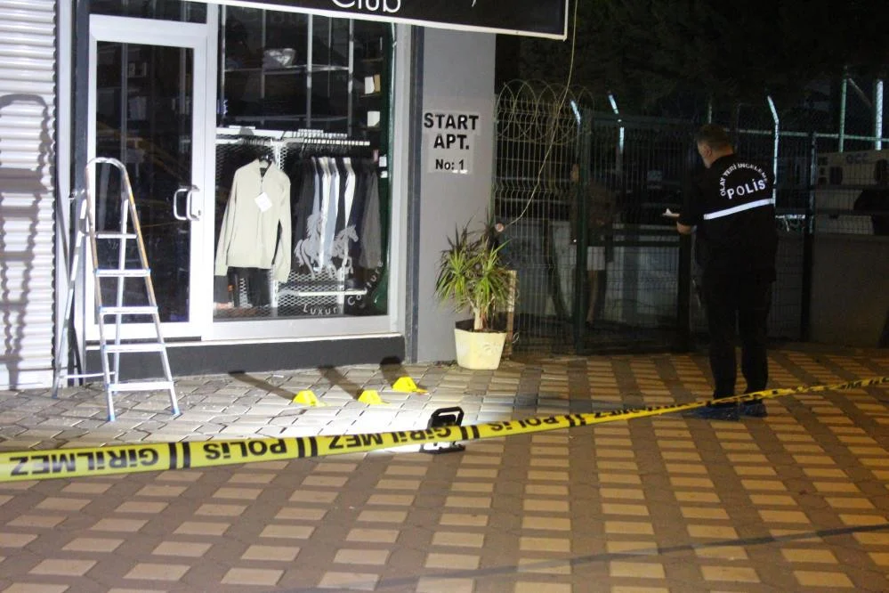 Adana’da İş Yerine Düzenlenen Eyp Saldırısı Büyük Paniğe Yol Açtı