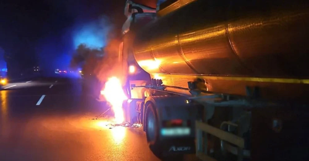 Adana Pozantı Otoyolu’nda Tanker Yangını Ormanlık Alanı Etkisi Altına Aldı
