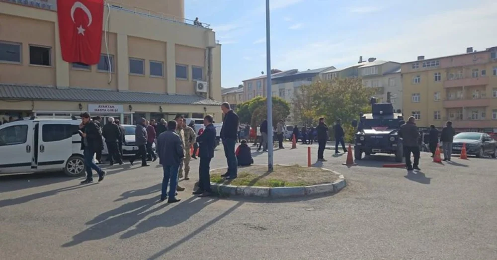 Muş’ta Husumetli Aileler Arasında Silahlı Saldırı Bir Kardeş Hayatını Kaybetti Diğeri Ağır Yaralandı
