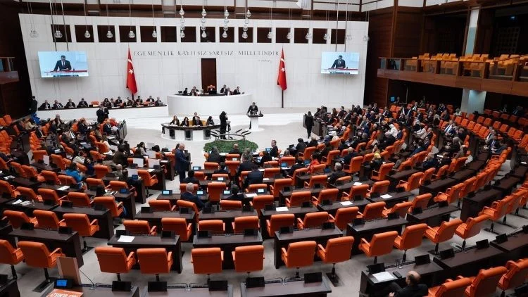 Aile Ve Sosyal Hizmetler İle Milli Eğitim Bakanlıklarının 2026 Bütçeleri Meclis Genel Kurulunda Onaylandı