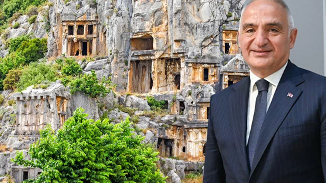 Antalya Kültür Yolu Festivali Şehri Dev Bir Sanat Galerisine Dönüştürüyor