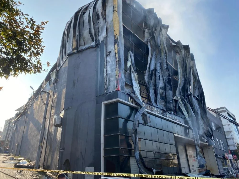 Kocaeli Fabrika Yangını Zanlıları Altay Ali Ve İsmail Oransal Yurt Dışına Kaçmaya Çalışırken Tekirdağ’Da Yakalandı