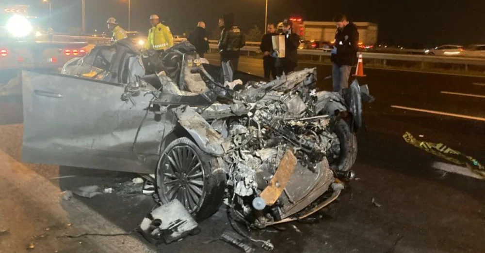 Ankara Çevreyolu’nda Otomobil Tır Çarpıştı İki Ölü Bir Yaralı