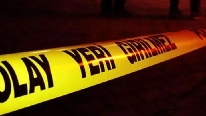 Antalya’da Annesinin Bıçakladığı 9 Yaşındaki Çocuk Yaralandı Annesi Canına Kıydı