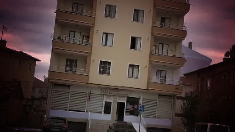 Çorum’da Apartman İlaçlaması 3 Aileden 8 Kişiyi Hastanelik Etti