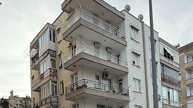 Antalya’da Arkadaşı Tarafından Tuvalette Ölü Bulunan Fuat Karacaoğlan’ın Şüpheli Ölümü Soruşturuluyor
