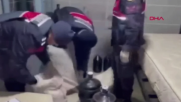 Aydın’da Yılbaşı Öncesi Dev Sahte Şarap Operasyonu 6 Ton Ürün Ele Geçirildi