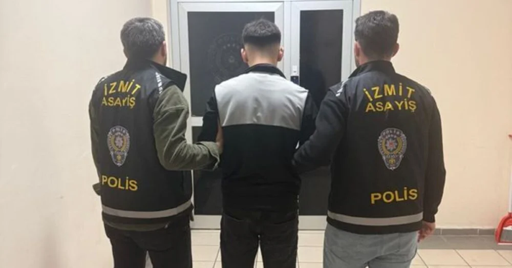 Kocaeli’de İki Husumetlisinin İş Yerine Saldıran Zanlı Yakalandı Bir Kişi Yaralandı