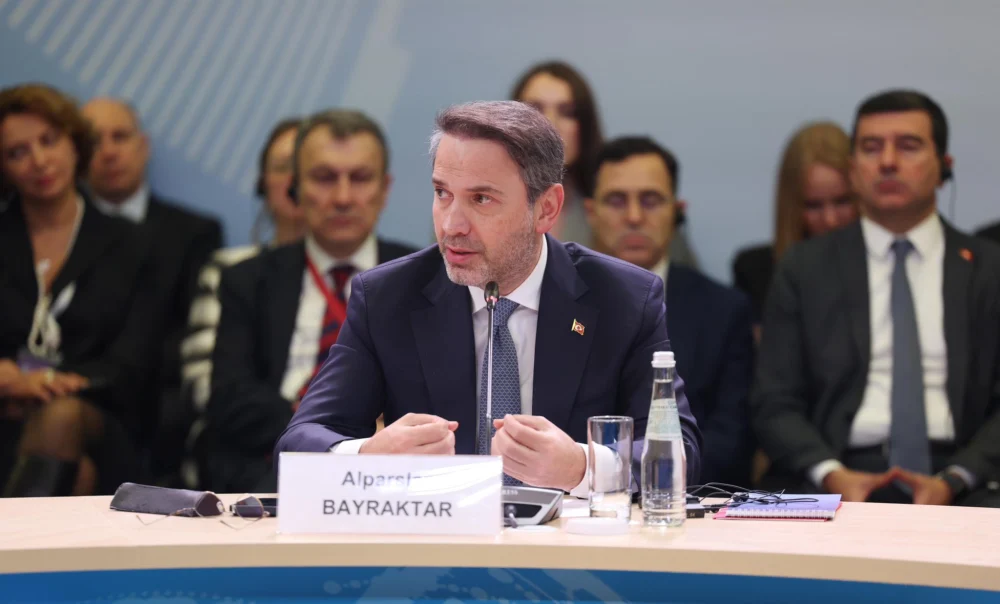 Bakan Bayraktar Nükleer Enerjiyi Küresel İşbirliği Ve Türkiye’Nin Geleceği İçin Kritik Görüyor