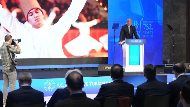 Hazreti Mevlana Vuslat Törenleri Karaman’da Başlayıp Evrensel Mesajla Dünyaya Yayıldı