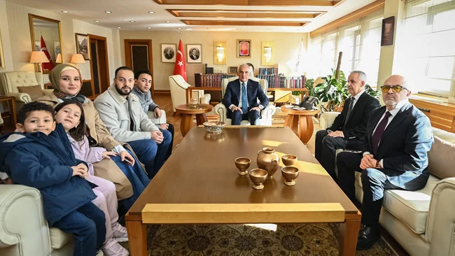 Bakan Ersoy Filistinli Hind Rajab’ın Ailesini Ağırladı Cumhurbaşkanı Erdoğan İle Buluştu
