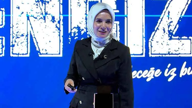 Bakan Göktaş Gençlere Milli Kimlik İnanç Ve Aile Bağlarını Koruma Çağrısında Bulundu