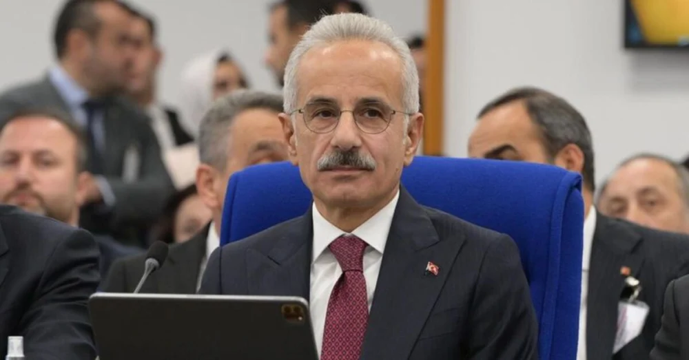 Bakan Uraloğlu Gebze Tüneli’nde Deformasyon Veya Çatlak Olmadığını Açıkladı