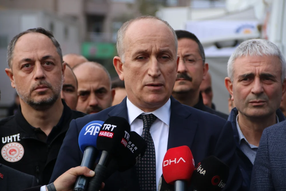 Gebze’deki Bina Yıkımında Zemin Öncelikli Bir Etken Olarak Belirlendi