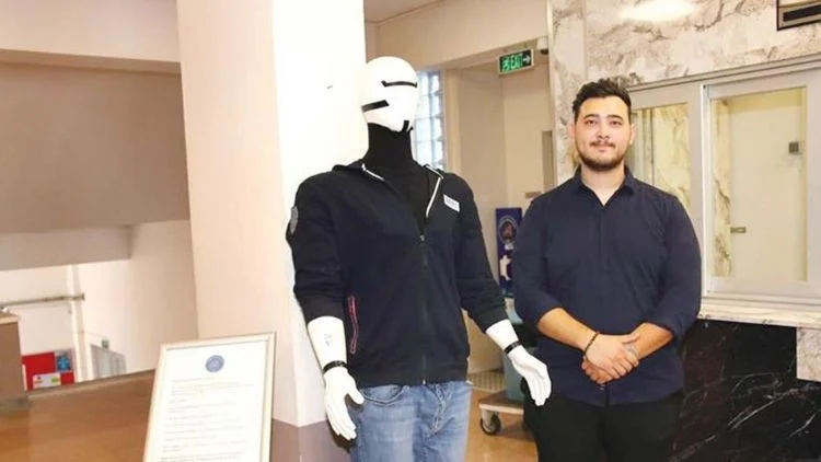 Akdeniz Üniversitesi Kampüsünde Geliştirilen Danışman Robot Bars Öğrencilere Rehberlik Ediyor