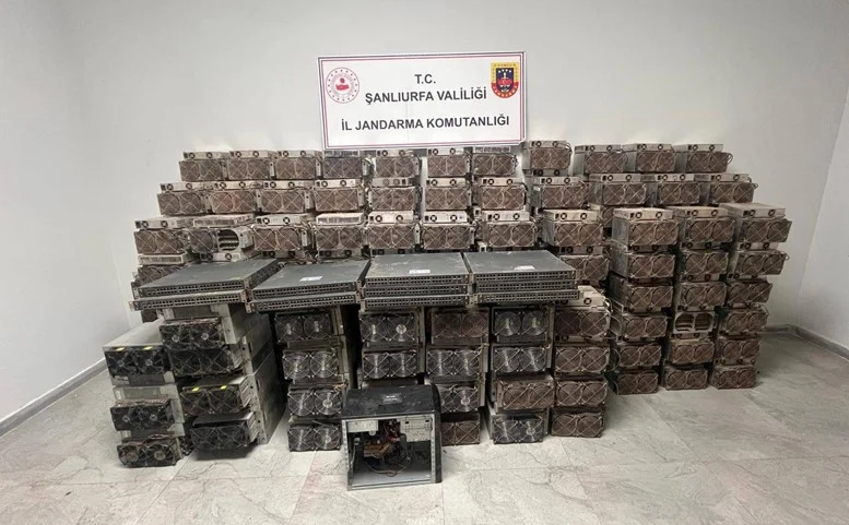 Şanlıurfa’da Kaçak Kripto Para Üretim Tesisi Bin Beş Yüz Hanenin Elektriğine Denk Tüketimle Deşifre Edildi