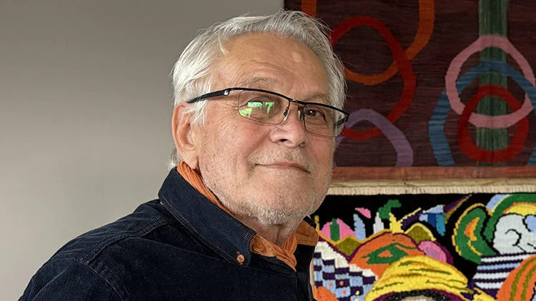 Mehmet Latif Taraşlı Annesinden Öğrendiği Halı Sanatını Akademik Kariyere Taşıdı