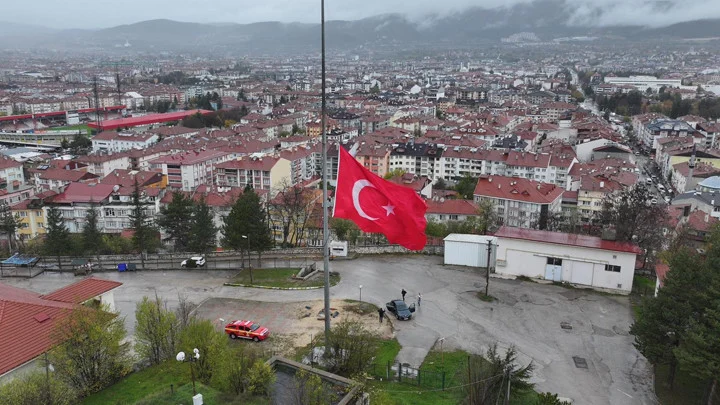 Bolu’da 20 Askerin Şehit Olduğu Uçak Kazası Sonrası Milli Yas İlan Edildi