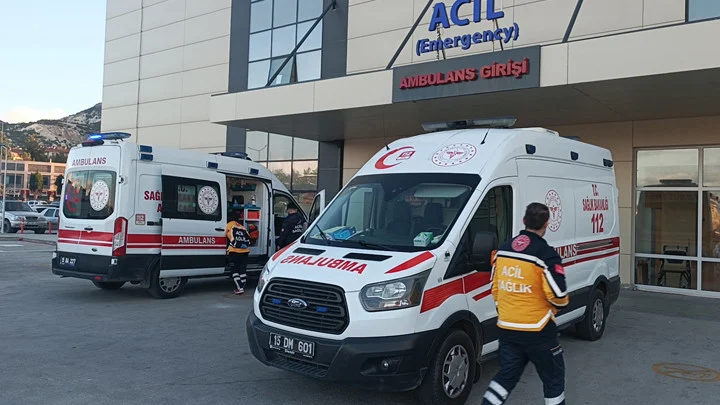 Burdurda Parkta Darbedilen Öğrenci Polise Başvurdu