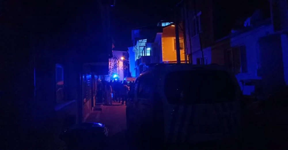 Bursa’da Baba Ve Kızı Evlerinde Ölü Bulundu Ölüm Nedeni Otopsi Sonrası Açıklanacak