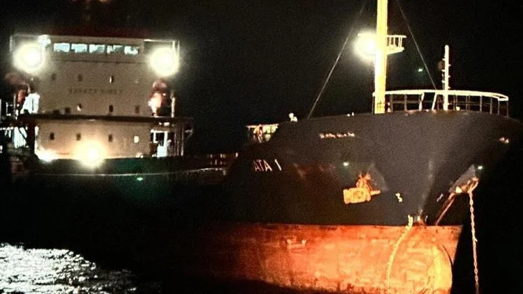 Çanakkale Boğazı’nda Makine Arızası Yaşayan Kuru Yük Gemisi Güvenle Demirletildi