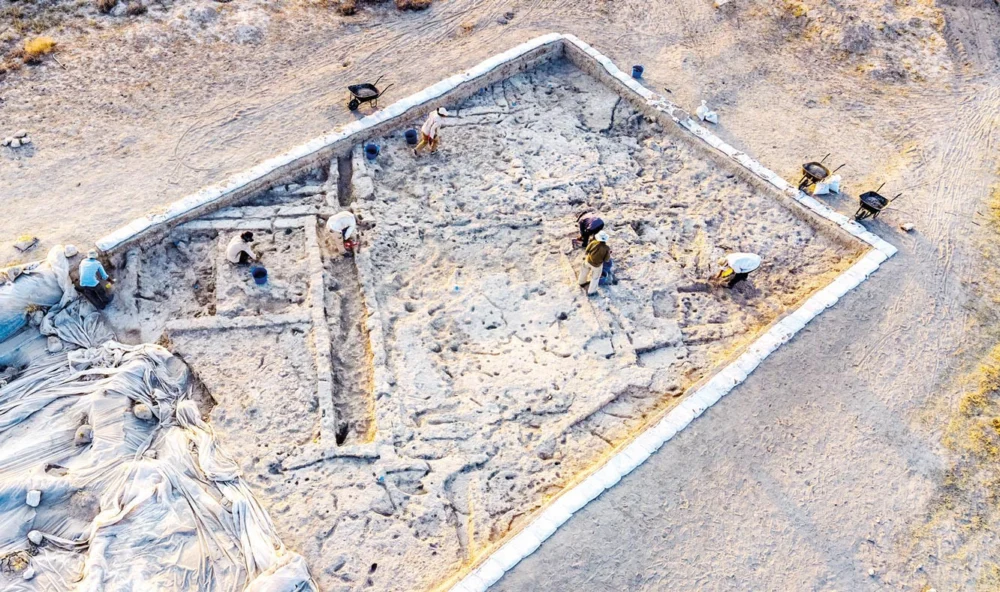 Canhasan Kazıları 10 Bin Yıllık Neolitik Sokak Ve 8 Bin 500 Yıllık Obsidyen Aynayı Gün Yüzüne Çıkardı