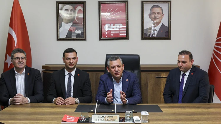CHP Genel Başkanı Özgür Özel Kilis’te Siyasi Ve Yerel Yöneticilerle Temaslarda Bulundu