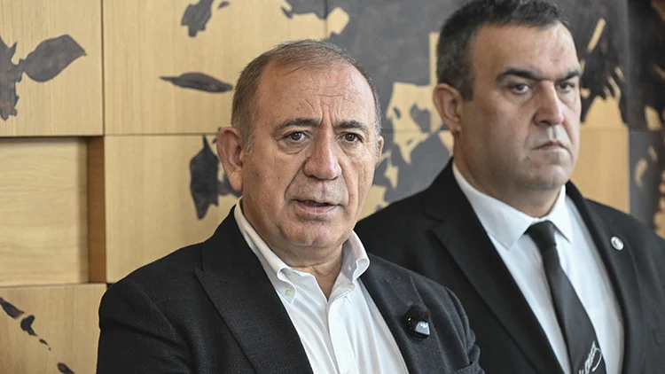 CHP İstanbul İl Başkanlığında Odalara Bırakılan Dışkı Olayı Büyük İnfial Yarattı