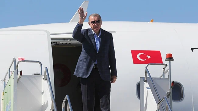 Cumhurbaşkanı Erdoğan Türkmenistan’a Yüksek Düzeyli Temaslar İçin Gitti