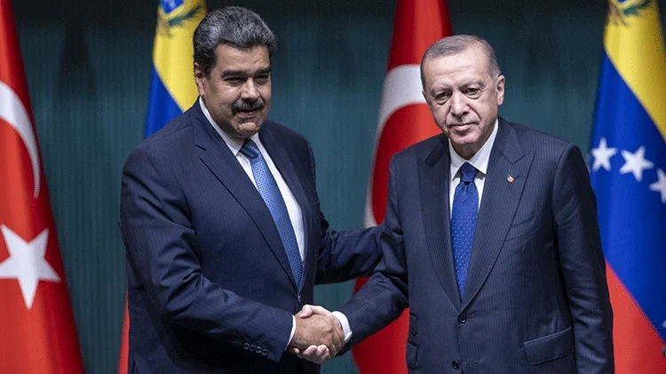 Cumhurbaşkanı Erdoğan Venezuela Sorunlarının Diyalogla Çözülmesi Gerektiğini Maduro’ya İletti