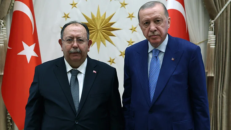 Cumhurbaşkanı Erdoğan Yüksek Seçim Kurulu Başkanı Yener İle Cumhurbaşkanlığı Külliyesinde Bir Araya Geldi