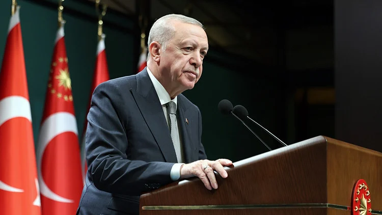 Cumhurbaşkanı Erdoğan Milli Sarayların Yüzüncü Yılı Sempozyumu’nda Osmanlı Mirasının Korunmasına Vurgu Yaptı