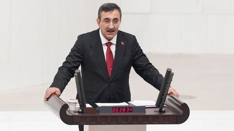 Cumhurbaşkanı Yardımcısı Yılmaz Cumhurbaşkanlığı Hükümet Sisteminin Zorlu Süreçlerde Başarıyla İlerlediğini Bildirdi