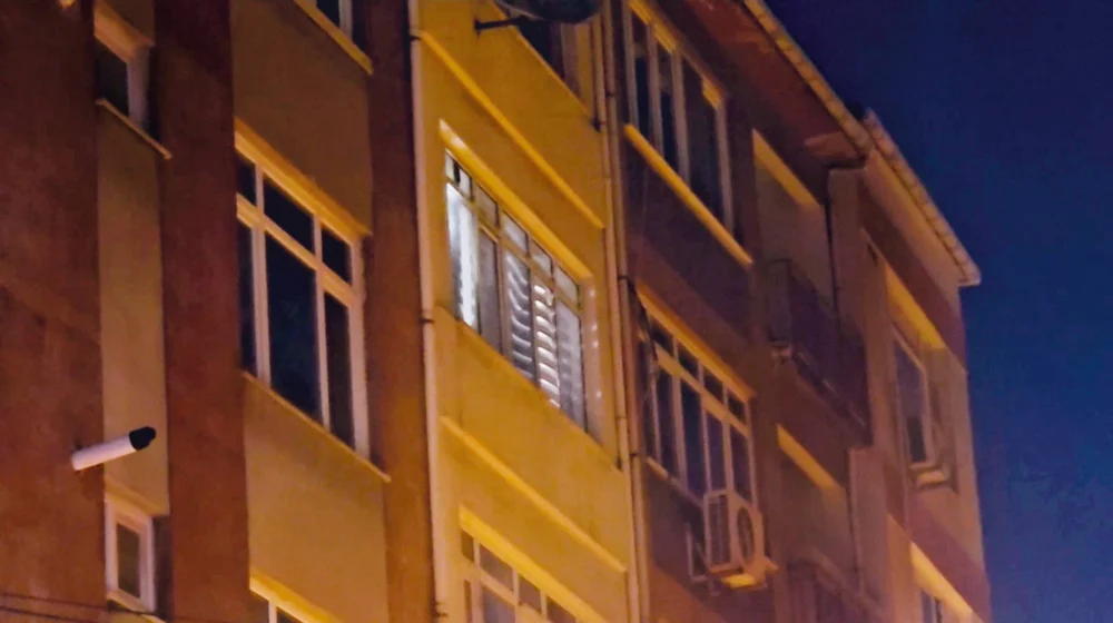 Kadıköyde Kiralık Dairede İki Kişinin Cesedi Bulundu Soruşturma Derinleşiyor