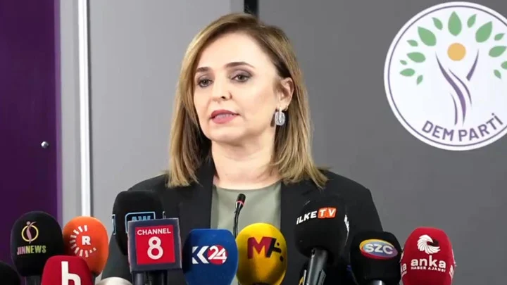 DEM Parti Sözcüsü Ayşegül Doğan Öcalan İle Görüşme Kararı Beklentisini Açıkladı
