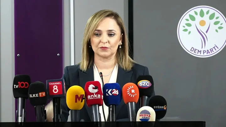 DEM Parti Öcalan’ın Milli Komisyon Tarafından Dinlenmesi İçin Formül Bulunmasını Talep Etti